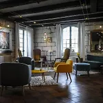 Les Griffons Otel 3*