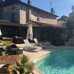 Otel Les Griffons 3*