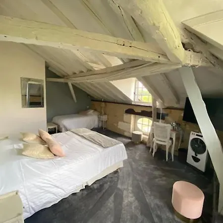 Les Griffons Hotel