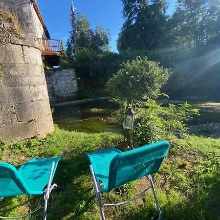 Les Griffons Hotel