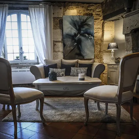 Les Griffons Hotel 3*