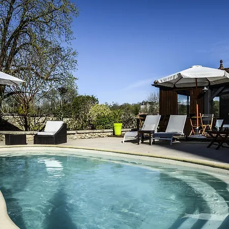 Les Griffons Hotel 3*