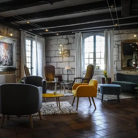 Les Griffons Hotel 3*