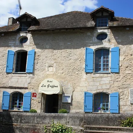 Les Griffons 3* Bourdeilles