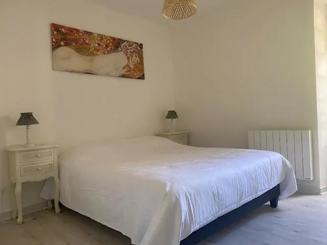 Les Griffons Hotel