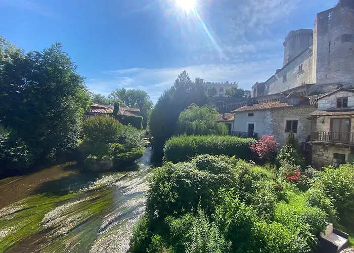 Les Griffons 3* Bourdeilles