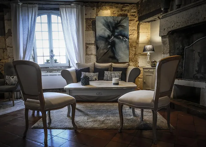 Les Griffons Hotel 3*