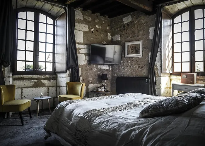 Hotel Les Griffons Bourdeilles