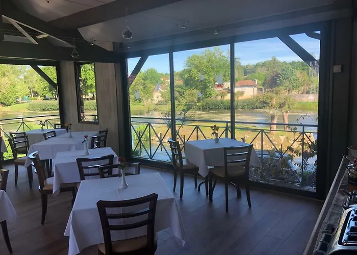 Les Griffons Bourdeilles