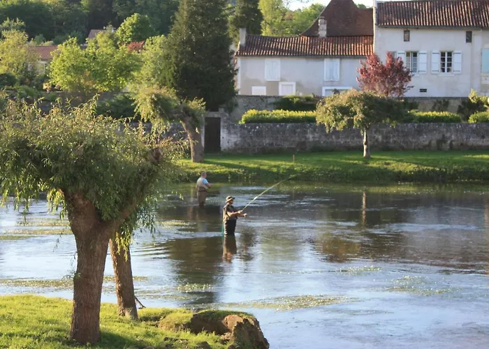 Les Griffons Bourdeilles